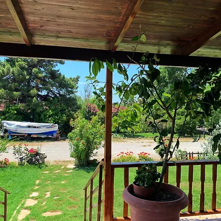 Ivonnis Garden Villa Mesimvria  Exterior photo